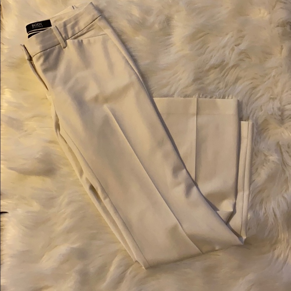 Body by Victoria Christie Fit cream pant • 0P